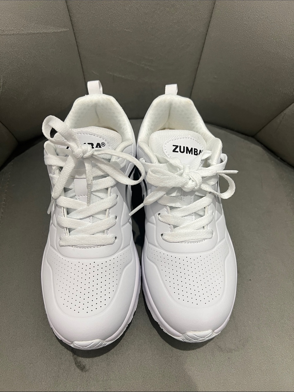 Zumba Fitness Men's White Athletic Trainer with Black Logo